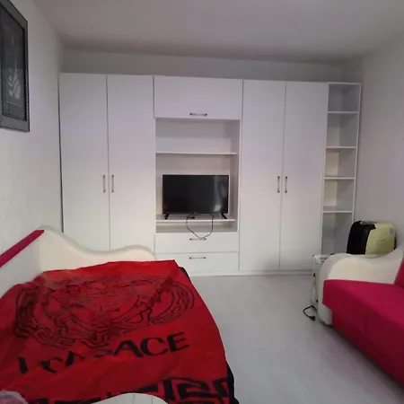 Apartment Red *